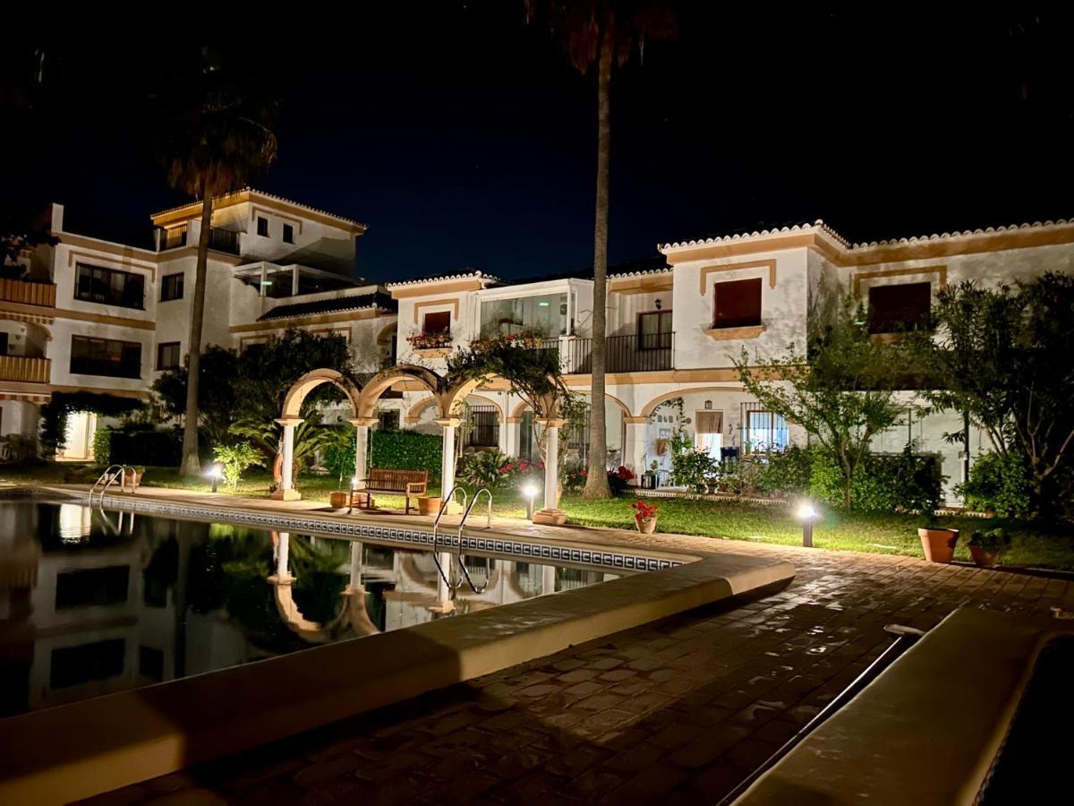 Planta Baja Con Porche Y Piscina, Cerca Del Mar * Dénia